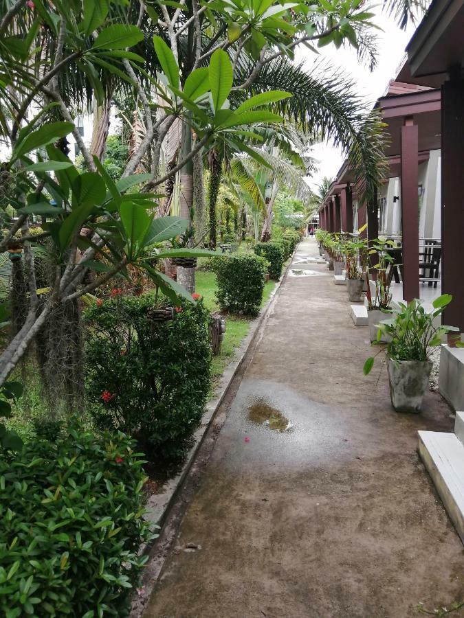 Naiyang Boutique Resort Ban Phak Chit Exterior photo