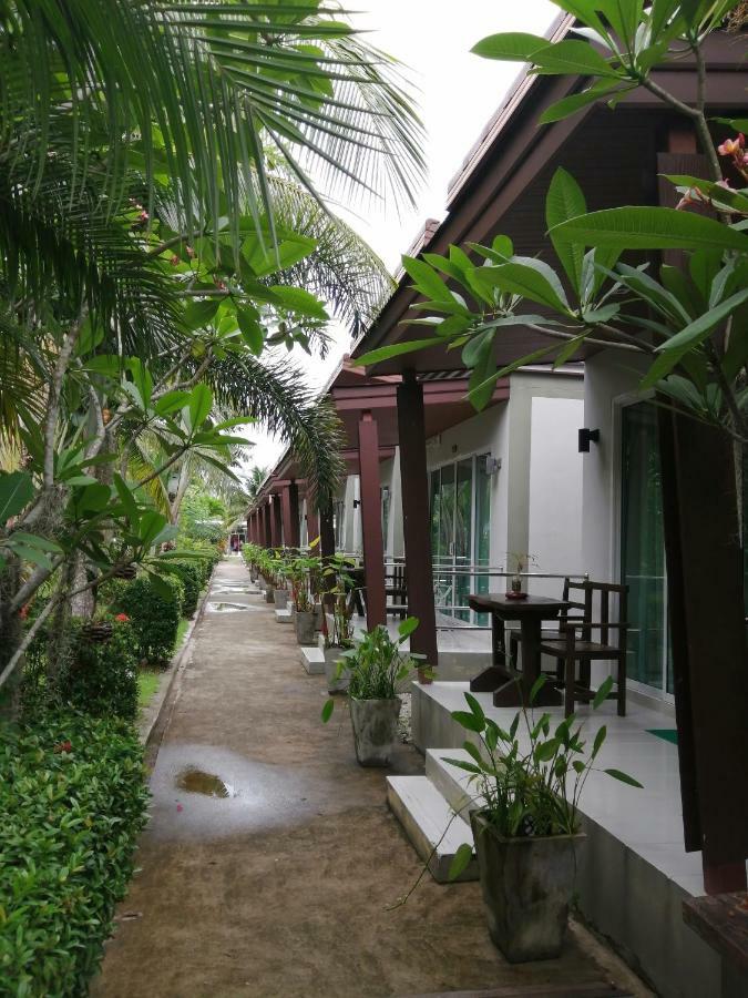 Naiyang Boutique Resort Ban Phak Chit Exterior photo