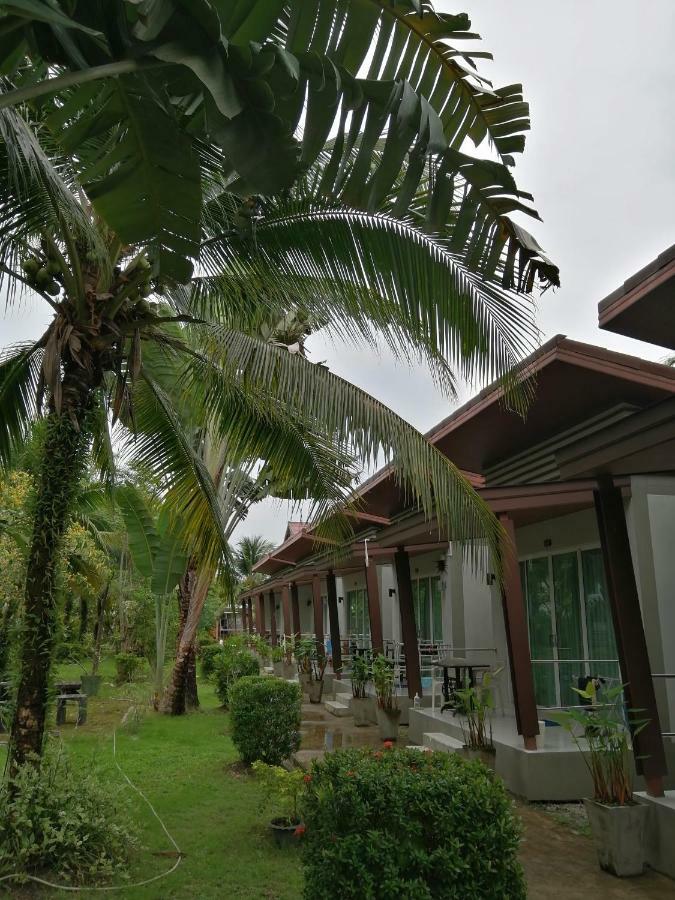 Naiyang Boutique Resort Ban Phak Chit Exterior photo